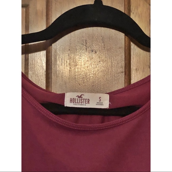 Hollister maroon cold shoulder bell sleeve top - Picture 4 of 4